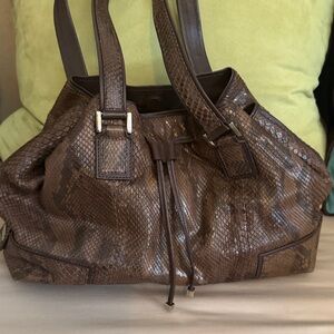 Elegant Brown Snakeskin Shoulder Bag